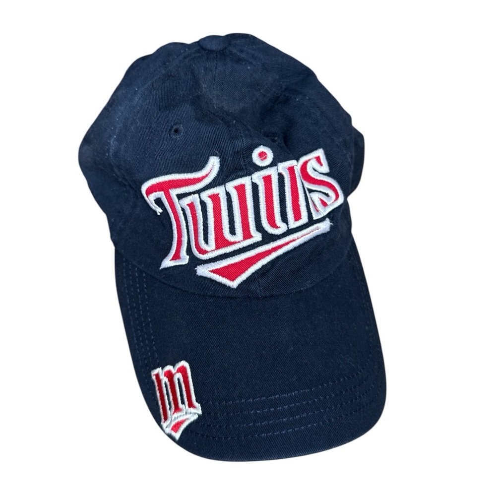 Minnesota Twins Genuine Merch Fan Favorite Women’s Navy Blue Baseball Hat